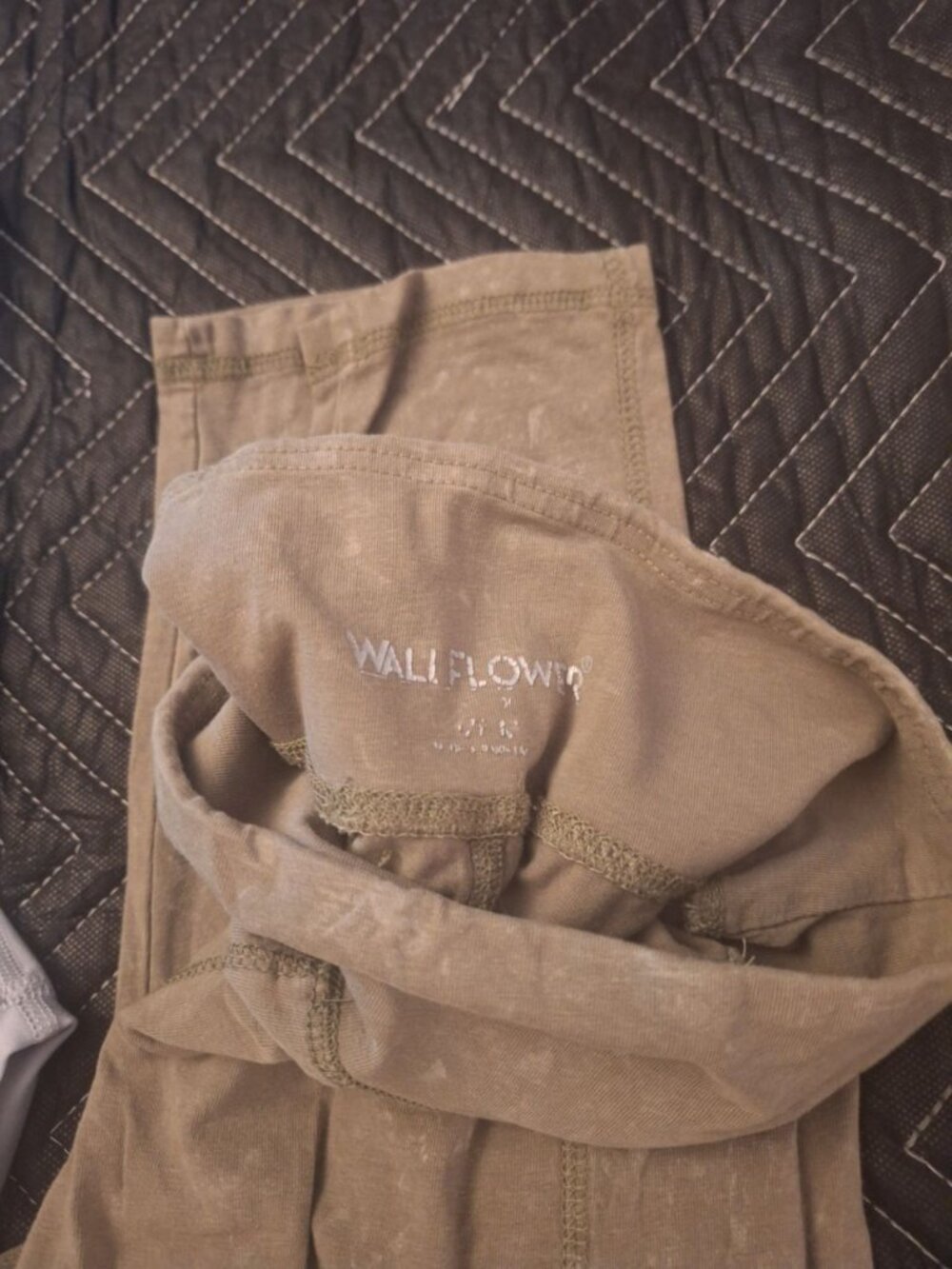 Women’s Athletic Leggings & Joggers Lot Nike & Old Navy Activewear Mixed Sizes - Picture 6 of 6